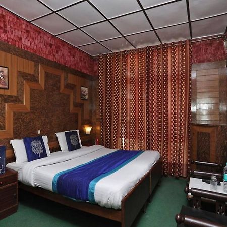 Goroomgo Ankur Lake View Mall Road Nainital - Prime Location With Luxury Room Exterior photo