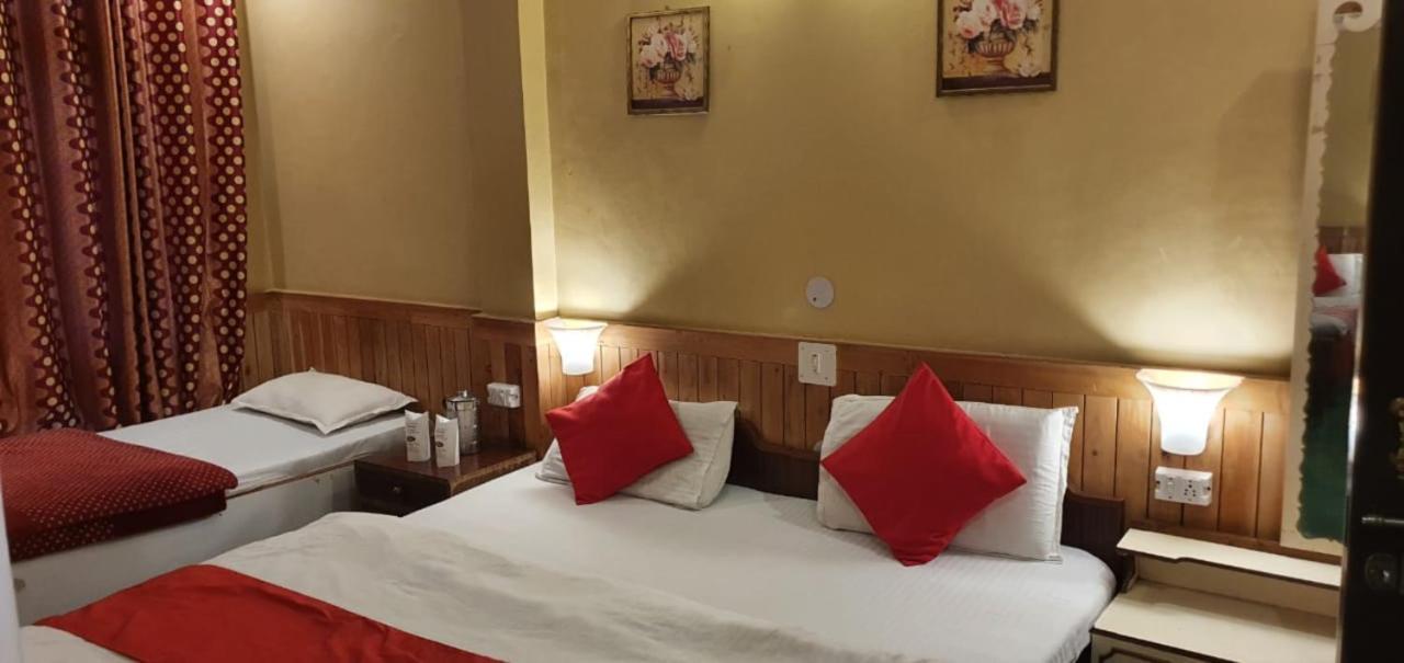 Goroomgo Ankur Lake View Mall Road Nainital - Prime Location With Luxury Room Exterior photo